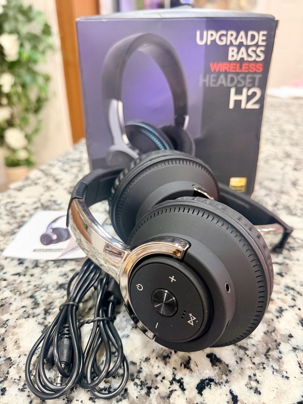 Upgrade Bass H2 Wireless Headset - Black